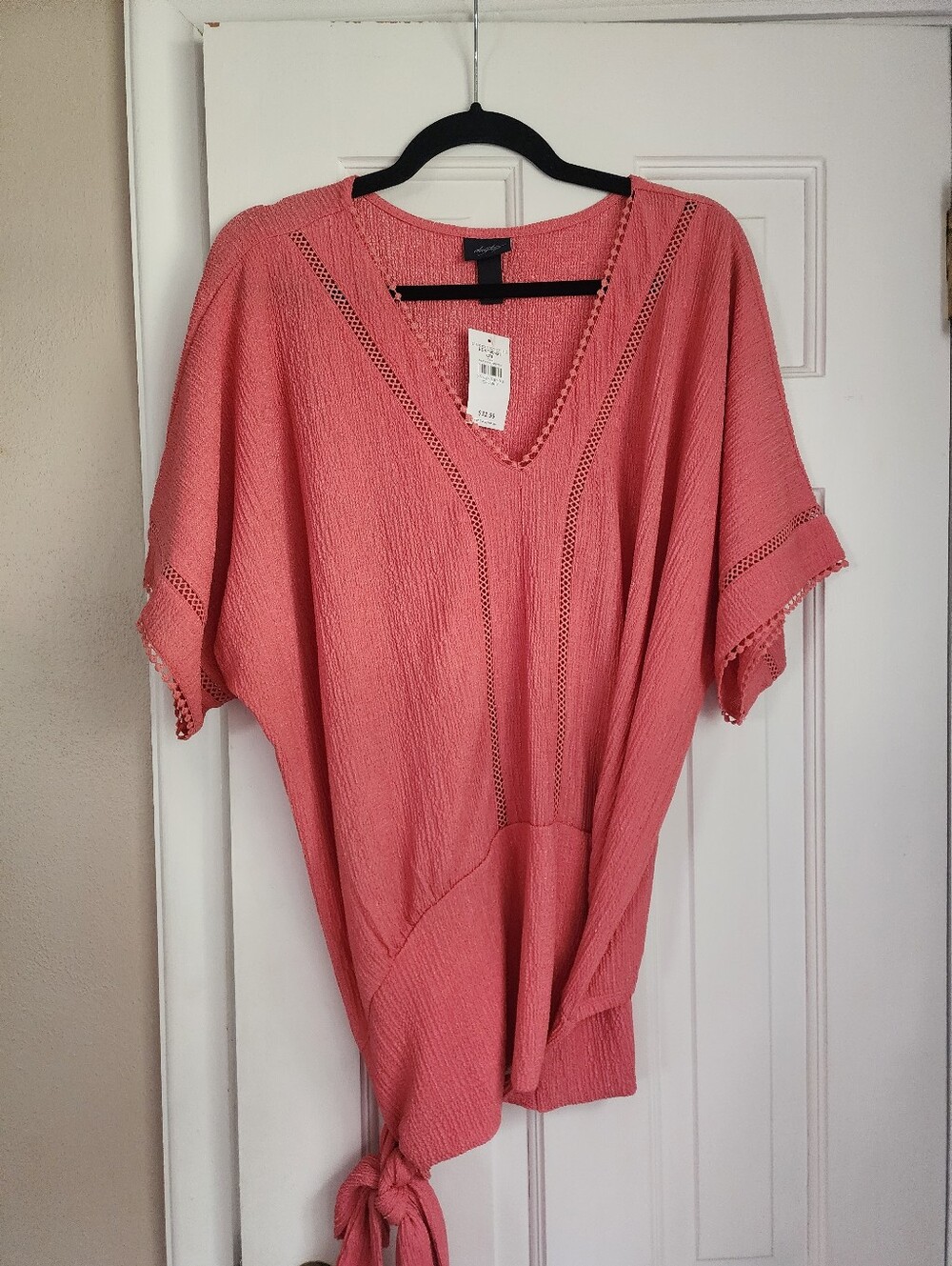 Daytrip Coral Knit V-Neck Women’s Top